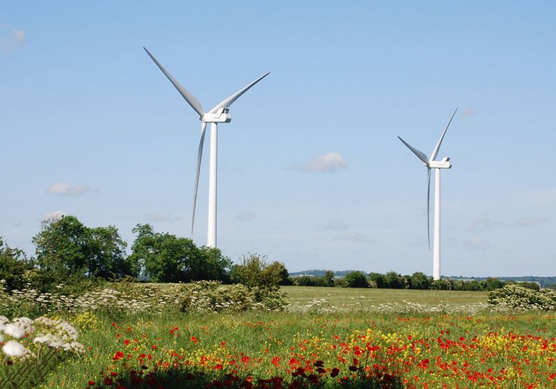 風(fēng)力發(fā)電機產(chǎn)生交流電還是直流電？