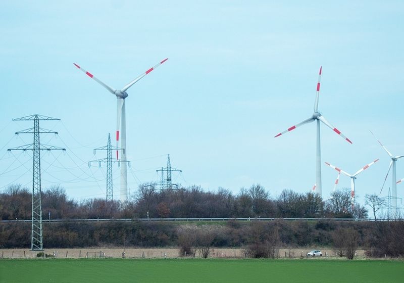 風(fēng)力發(fā)電機轉(zhuǎn)一圈能發(fā)多少電？售價多少？